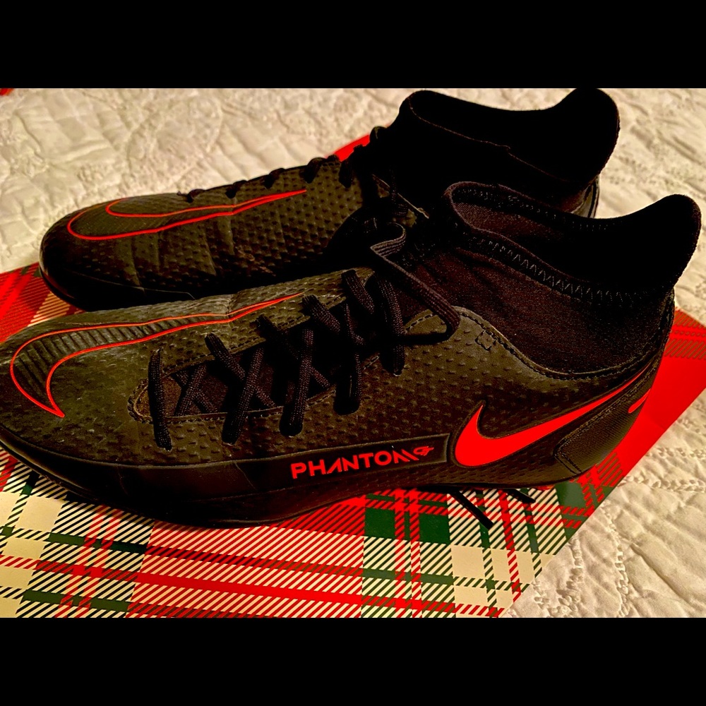Nike Phantom GT Soccer Cleats Men’s 7.5